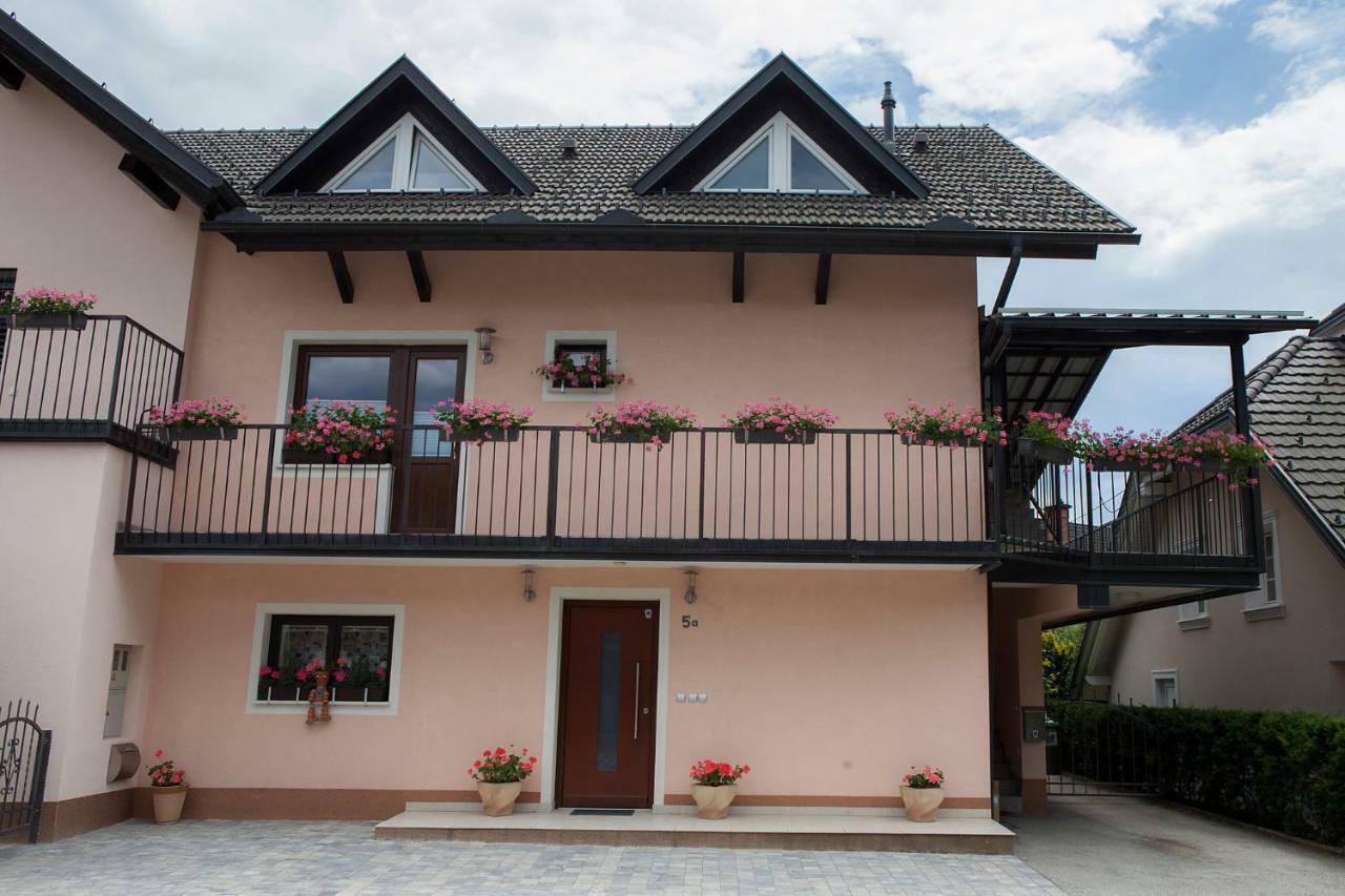 Luxury Apartment Karolina Bled Bagian luar foto